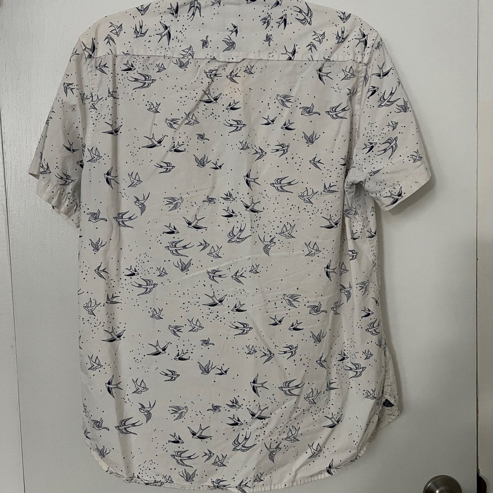 Denim & Flower Sparrow Print Button Down Shirt - Picture 5 of 5